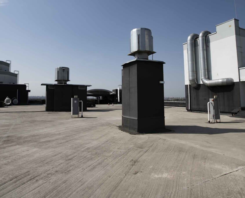 view of large concrete rooftop